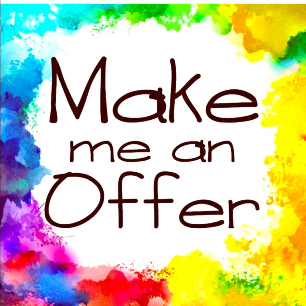 💛ALL Offers Considered💛